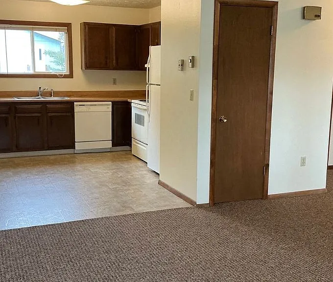 2614 W Mendenhall St — Photo 26