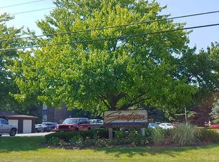 5204 Midlothian Tpke APT 213, Crestwood, IL 60445