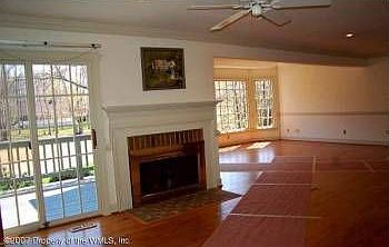 3rd image of 8 Clarke Ct