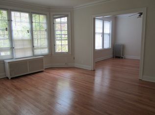 1374 W Greenleaf Ave APT 1S, Chicago, IL 60626