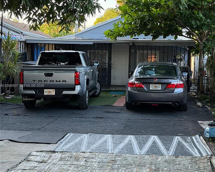 1st image of 1111 NW 26th St