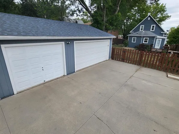 5251 Cooper Ave, Lincoln, NE 68506