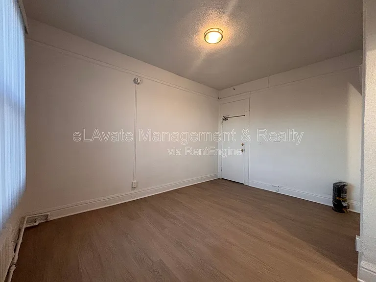 1315 S Flower S — Photo 26