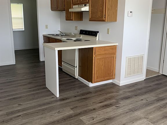 4th image of 714 N North St #7