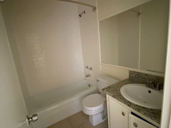 5th image of 1122 9th St #8791760