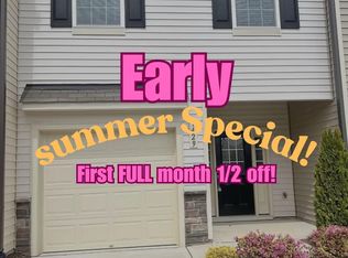 1429 Scholar Dr, Durham, NC 27703
