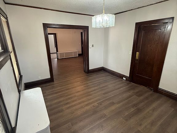 5th image of 342 19th St N