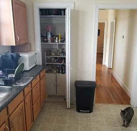 2nd image of 1608 Bainbridge St #A