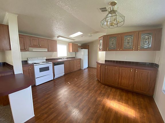 2nd image of 10687 SE 129th Ln