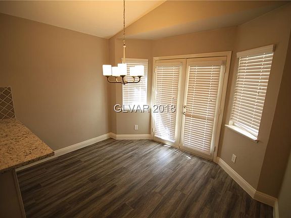 5th image of 3221 Malibu Vista St