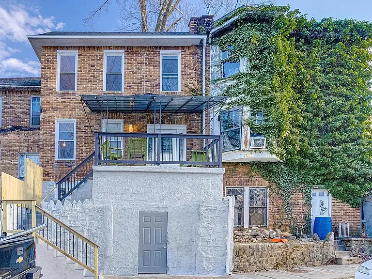 635 N Rosedale St — Photo 1