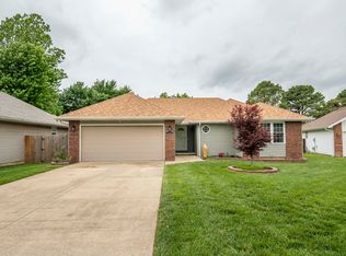 2321 S Thelma St, Springfield, MO 65807