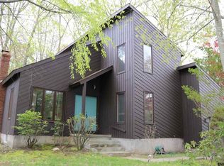 5 Princess Pine Dr, Clifton Park, NY 12065