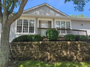 388 Haber Rd, Cary, IL 60013