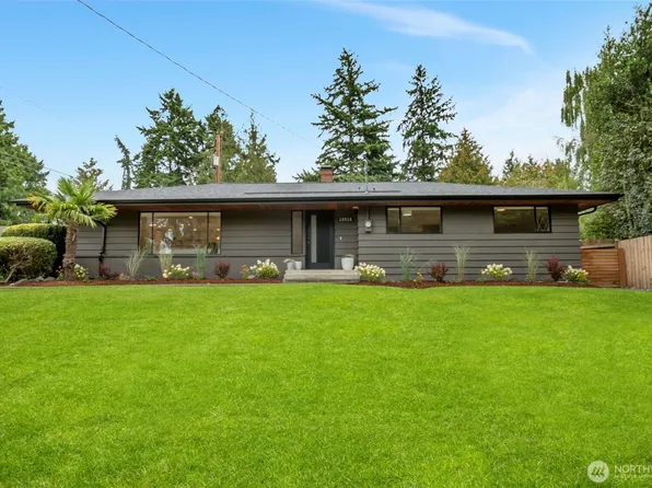 19516 14th Avenue NW, Shoreline, WA 98177