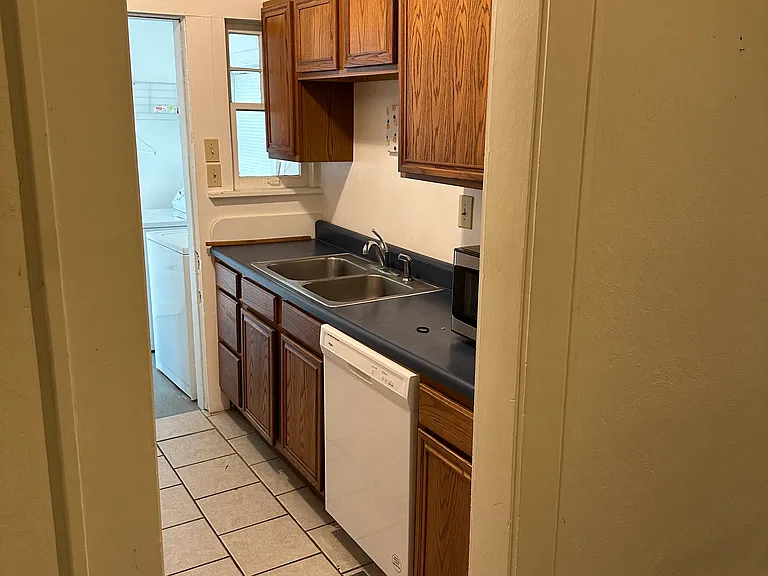 1619 W Murdock St #1619 — Photo 15