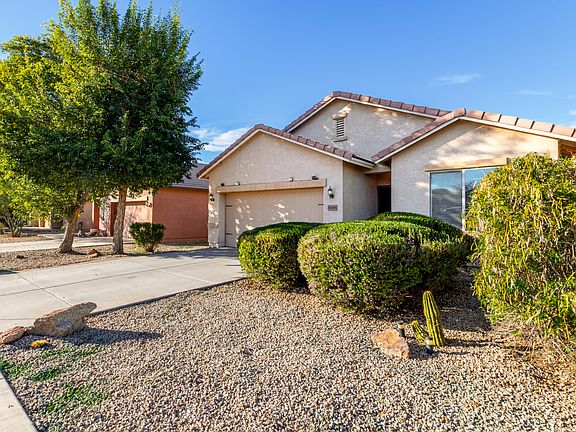 3rd image of 10484 E Verbina Ln