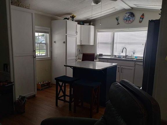5th image of 745 Perimeter Park Cir #109