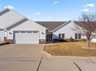 515 Autumn Ln APT D, Cedar Falls, IA 50613