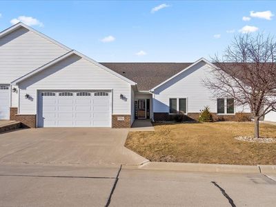 515 Autumn Ln APT D, Cedar Falls, IA, 50613