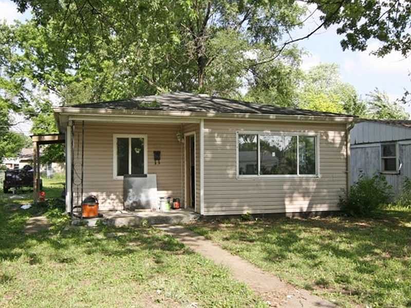1st image of 2813 Manlove Ave
