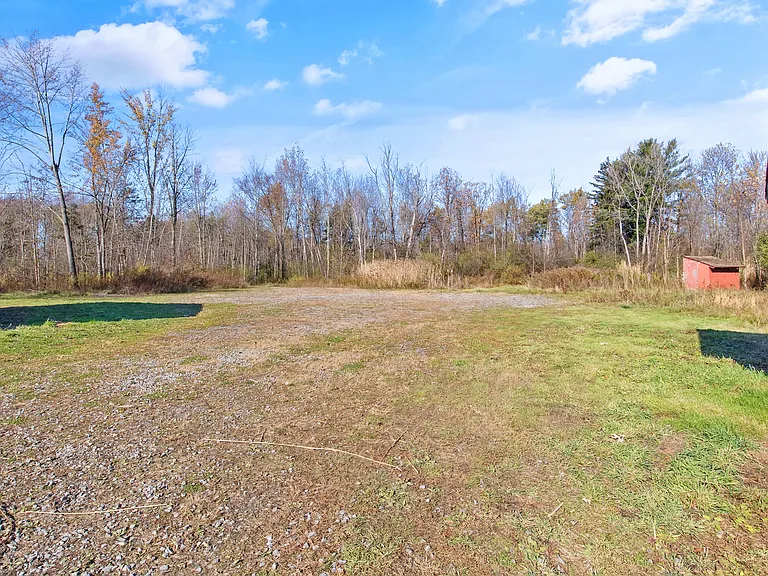 6961 Collamer Rd — Photo 31