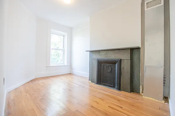 Rented by Keren Capital Group, LLC | media 4