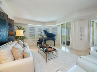 285 Grande Way APT 706, Naples, FL 34110