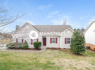 4236 Meredith Woods Ln, Winston Salem, NC 27107