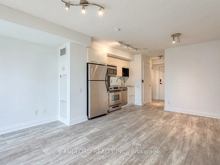 21 Carlton St #1408 — Photo 7