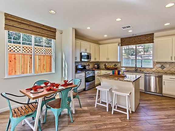 5th image of 309 Harvest Ln