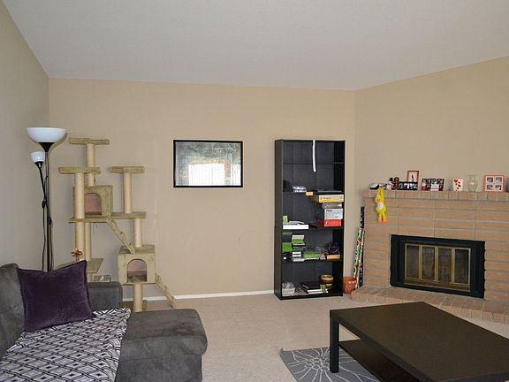 3rd image of 6074 Carolina Cir