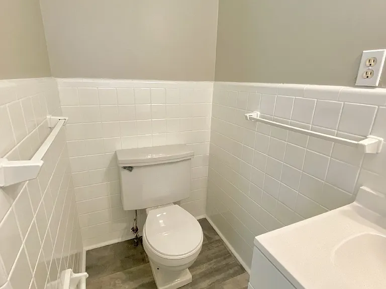 3808 Hartwell Rd — Photo 4