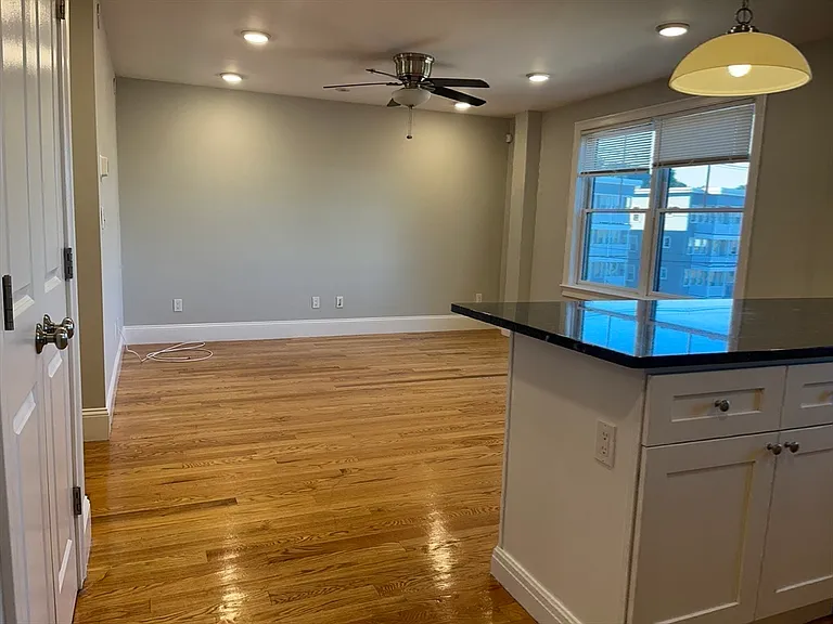 45 Spring St #6 — Photo 2