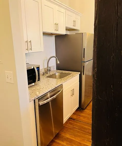 222 Williams St E #405 — Photo 11