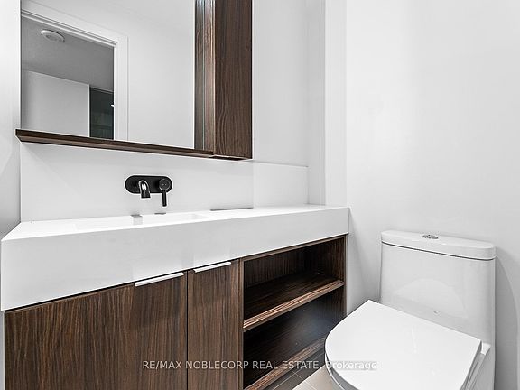 4th image of 117 Broadway Ave #817