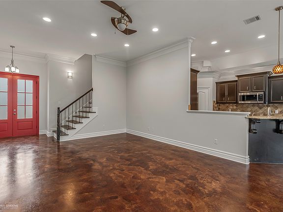 5th image of 9075 Cottage Ridge Dr
