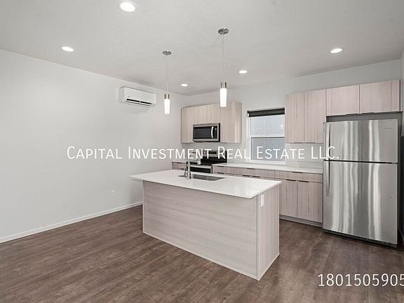 3rd image of 1689 S West Temple St #108