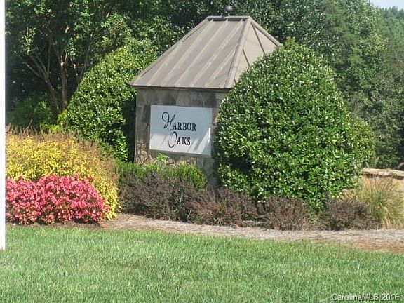 5th image of 00 Harbor Oaks Dr