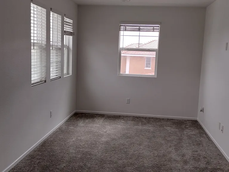 5218 Grassland Ave — Photo 8