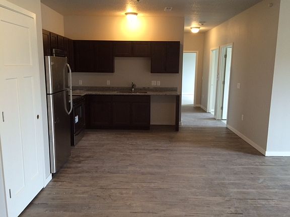 4th image of 1201 NE Windsor Dr #9600258