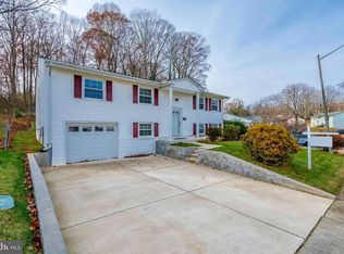 4539 Evansdale Rd, Woodbridge, VA 22193