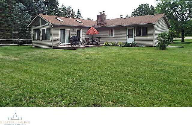 2nd image of 3426 Willoughby Rd