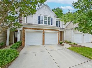 10210 Blakeney Preserve Dr, Charlotte, NC 28277