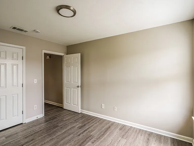 8033 Logan Dr — Photo 15