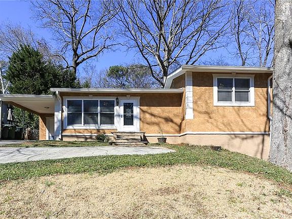 3rd image of 4950 Crowe Dr SE