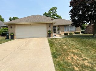 8043 Deer Path, Justice, IL 60458