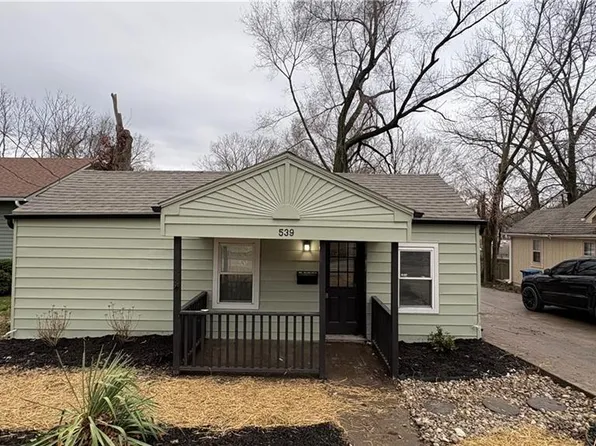 539 E Mill St, Liberty, MO 64068