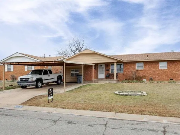 722 SW Butterfield Dr, Lawton, OK 73501