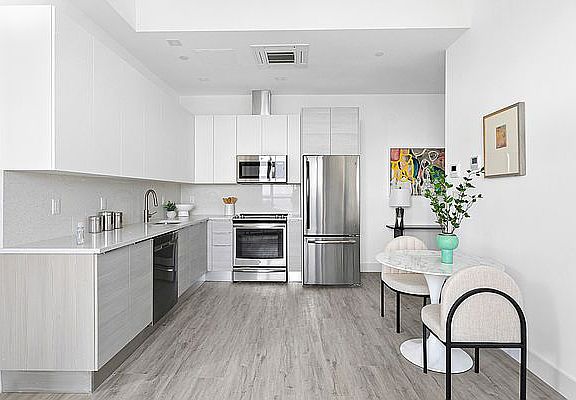 3rd image of 221 Sea Breeze Ave APT 8F